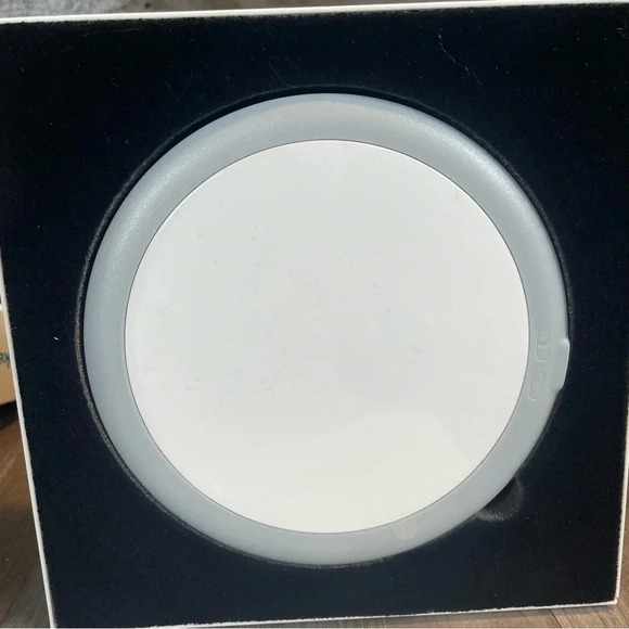 SmartWake™ by Verlo is the world’s smartest alarm clock. • New in Box! - Picture 7 of 9